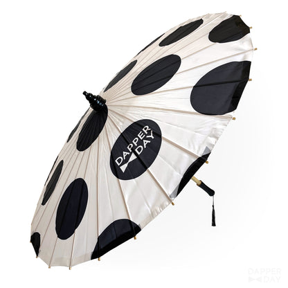Spot-On Parasol: Black on White