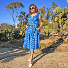 Load image into Gallery viewer, &#39;Sharkstooth&#39; Cotton Dolce Dress (Sapphire)
